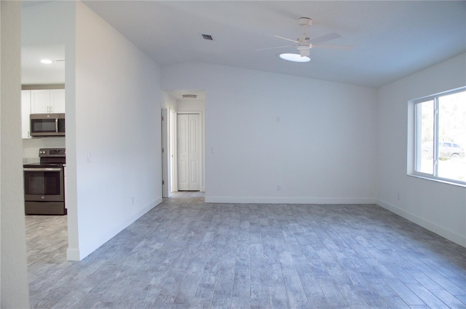 168 N CORY DR, EDGEWATER, FL — photo 6