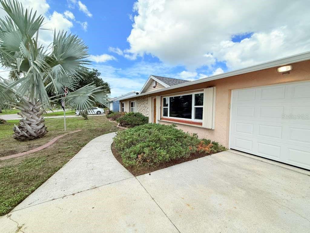 4418 SW 1ST AVE, CAPE CORAL, FL — photo 2