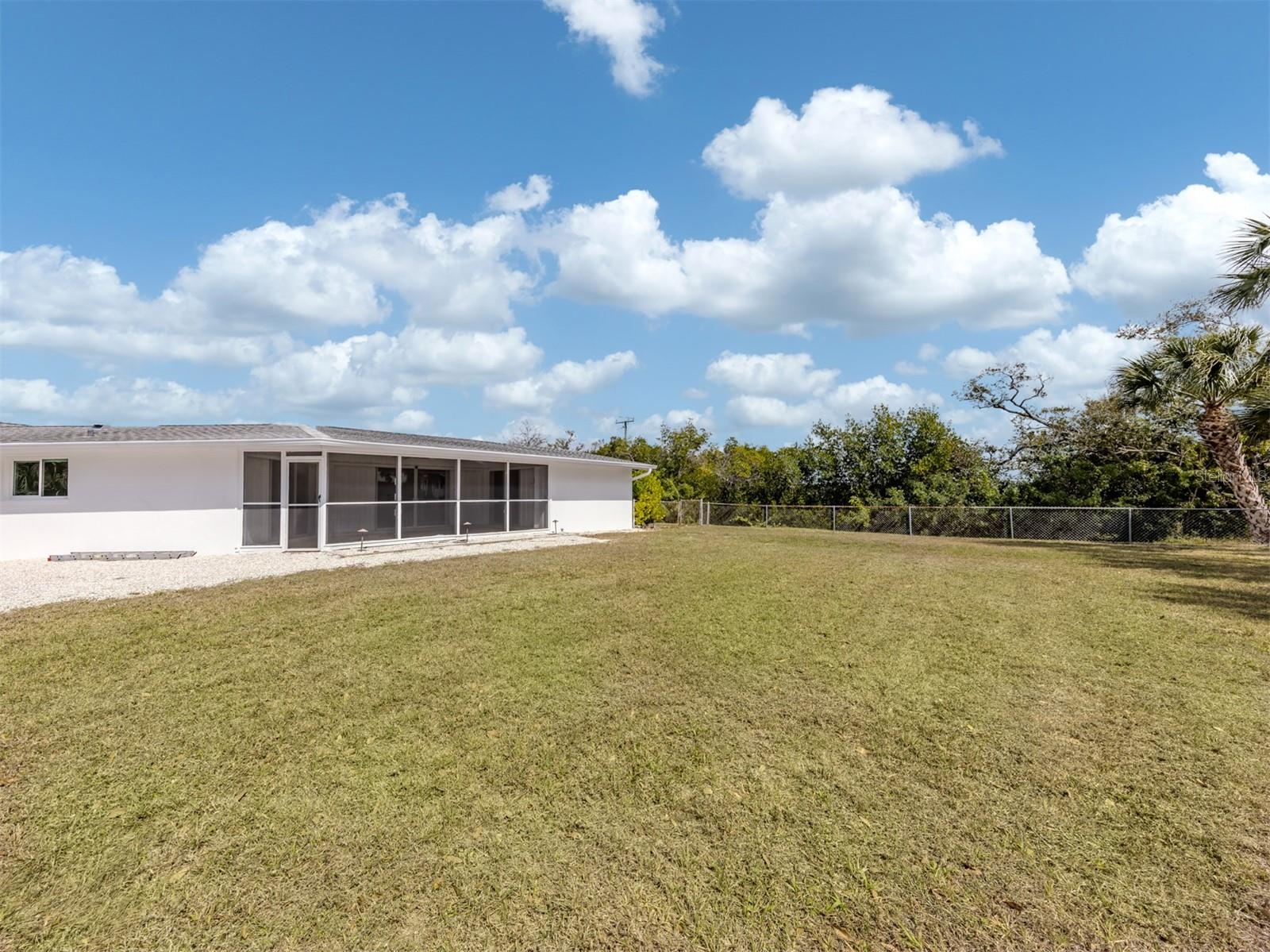 107 SORRENTO DR, OSPREY, FL — photo 23