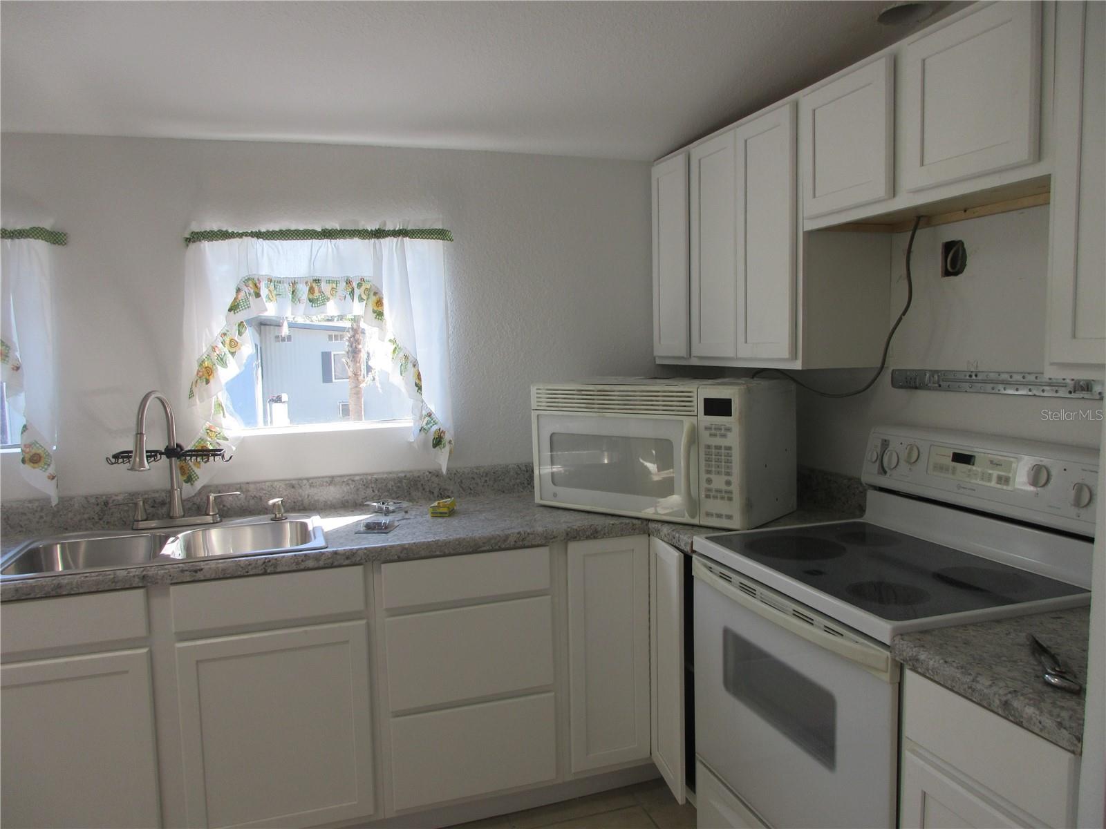 18601 SE 24TH LN, OCKLAWAHA, FL — photo 15