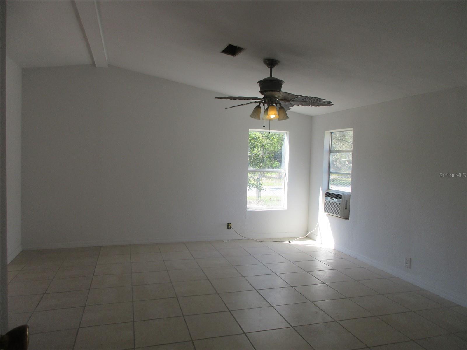 18601 SE 24TH LN, OCKLAWAHA, FL — photo 27