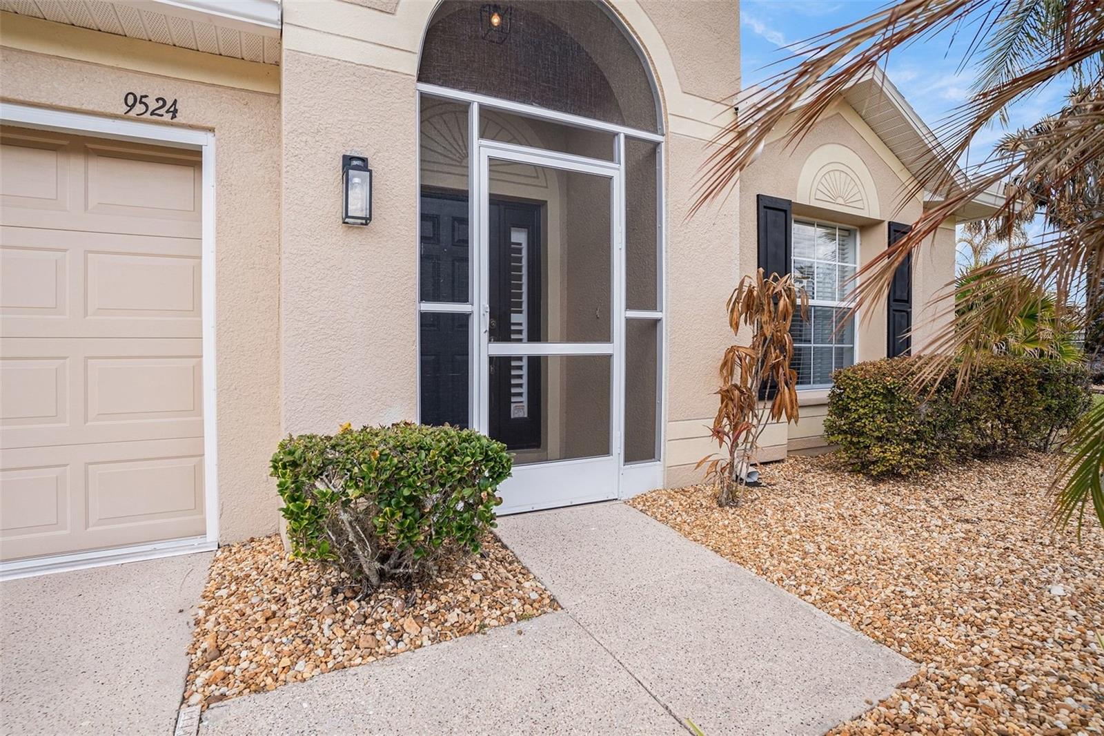 9524 ROLLING CIR, SAN ANTONIO, FL — photo 3