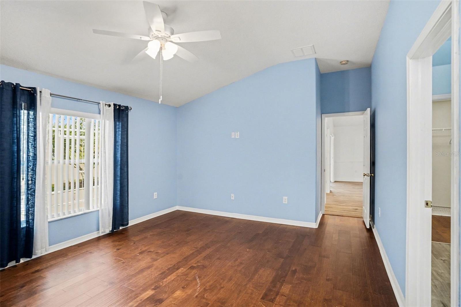 9524 ROLLING CIR, SAN ANTONIO, FL — photo 28