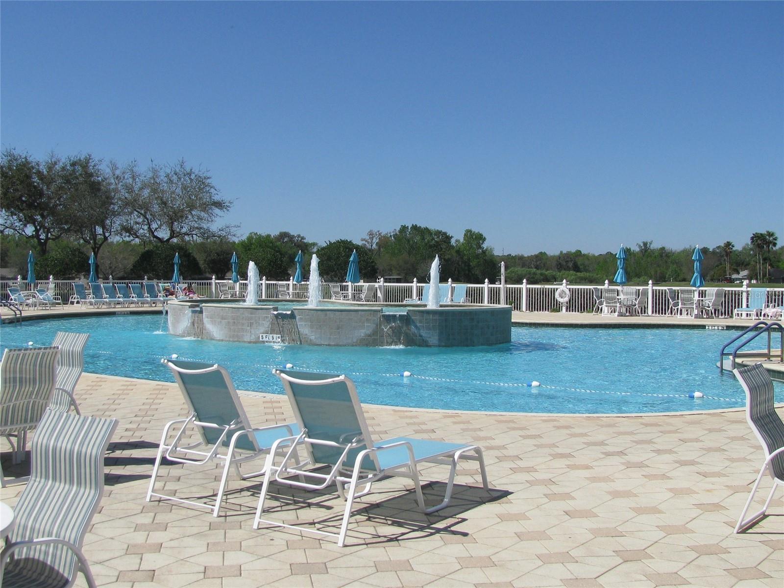 9524 ROLLING CIR, SAN ANTONIO, FL — photo 30