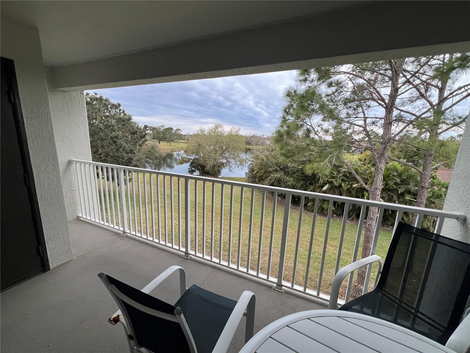 13941 FAIRWAY ISLAND DR #733, ORLANDO, FL