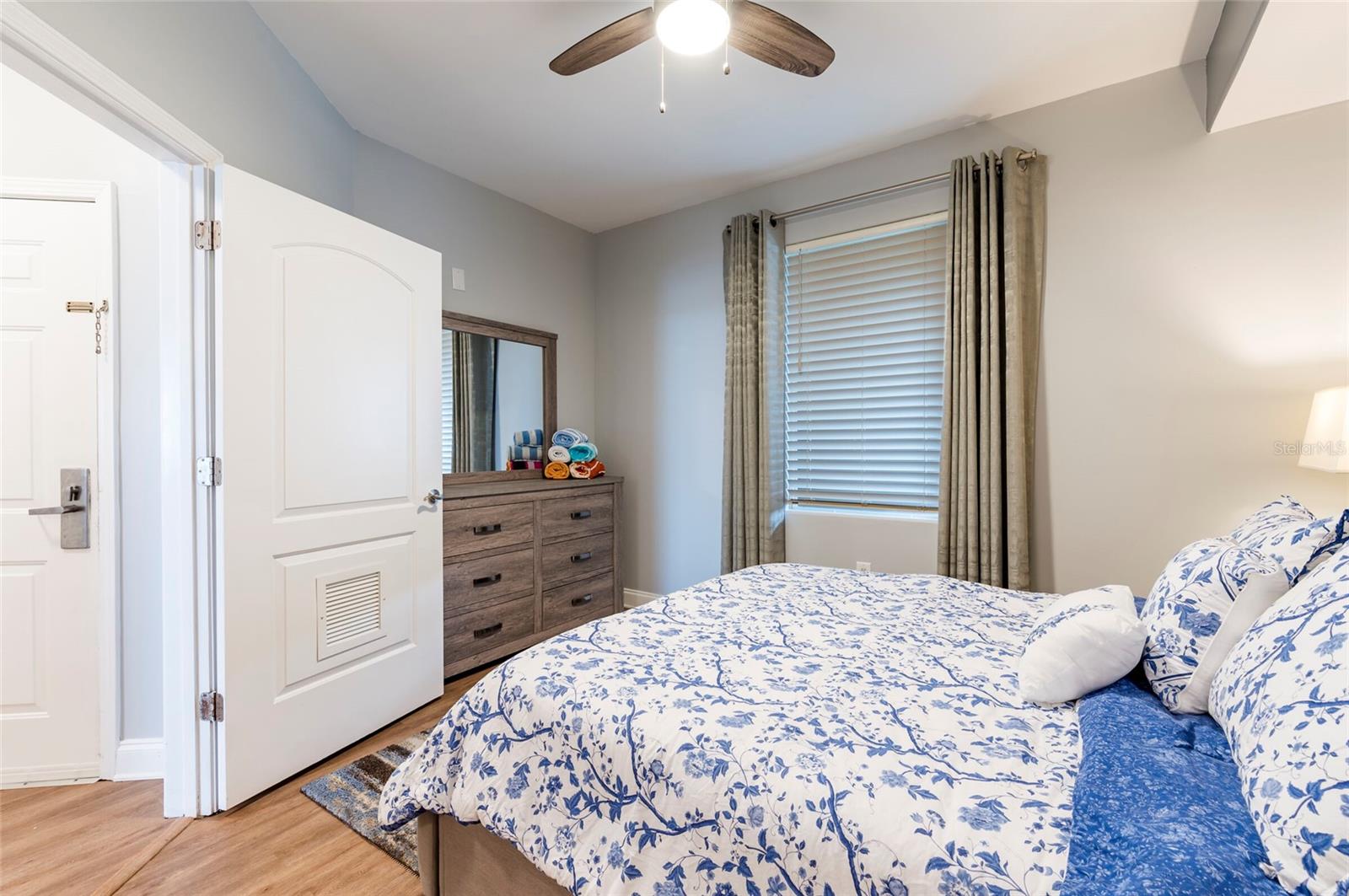 13415 BLUE HERON BEACH DR #1404, ORLANDO, FL — photo 17