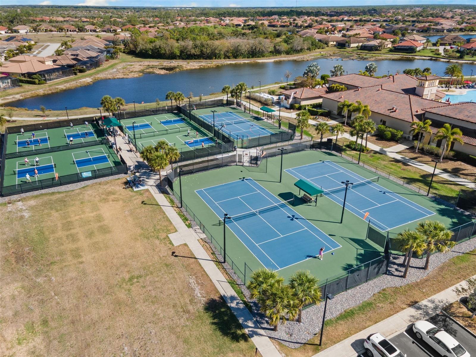 13238 FAMIGLIA DR, VENICE, FL — photo 23