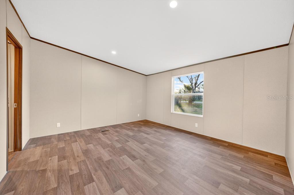 43740 SUNSET DR, PAISLEY, FL — photo 47