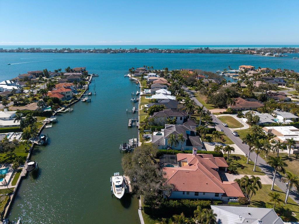 7637 COVE TER, SARASOTA, FL