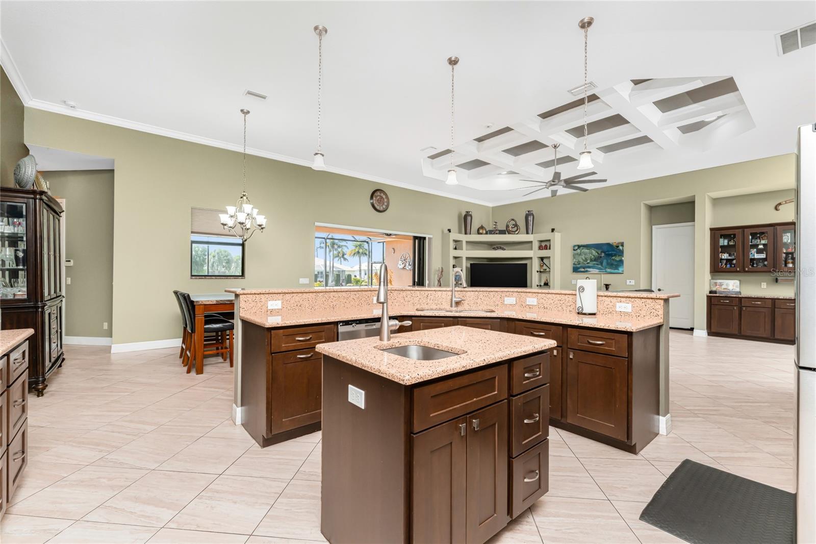 174 ROTONDA BLVD E, ROTONDA WEST, FL — photo 19