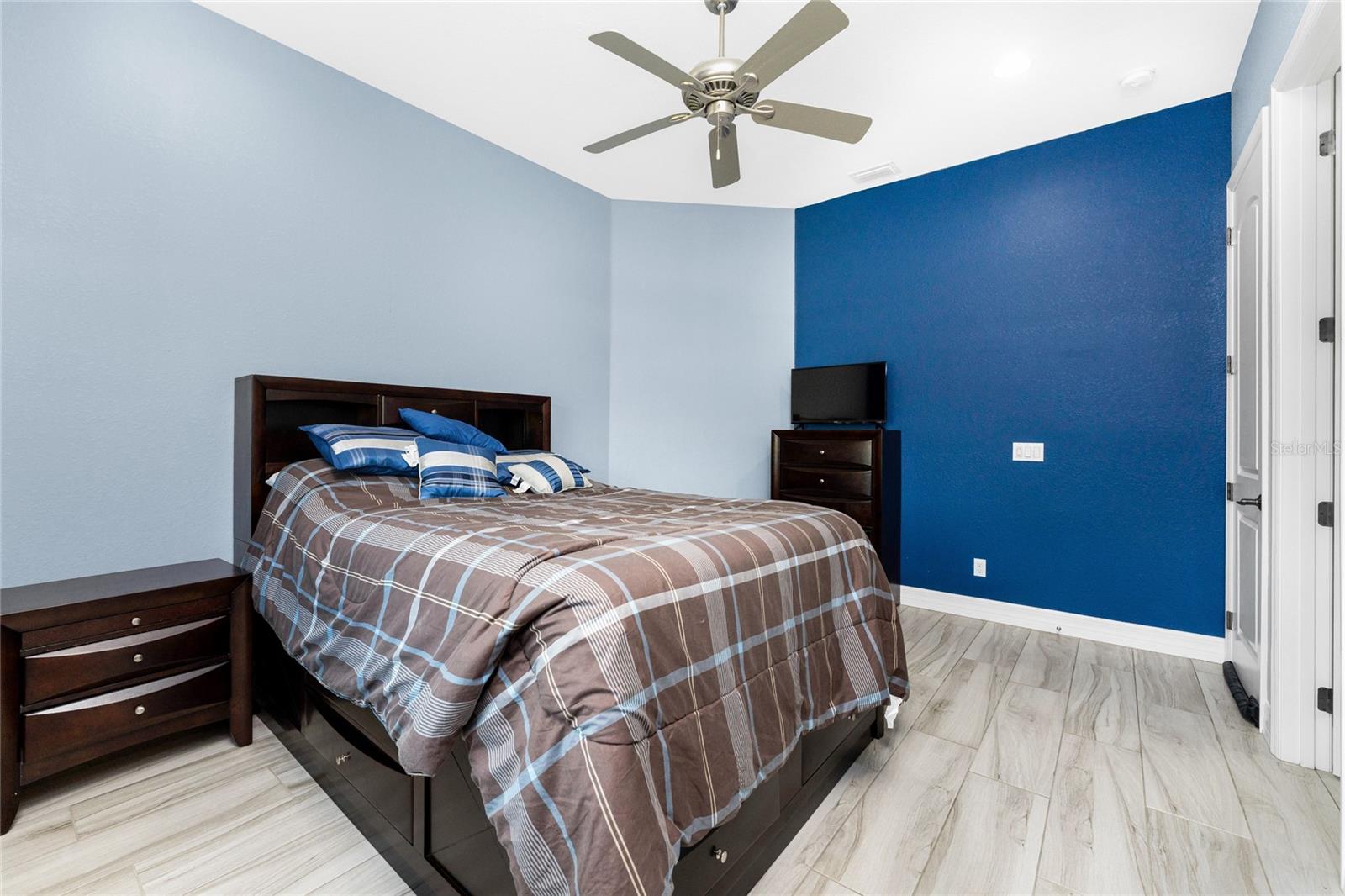 174 ROTONDA BLVD E, ROTONDA WEST, FL — photo 32