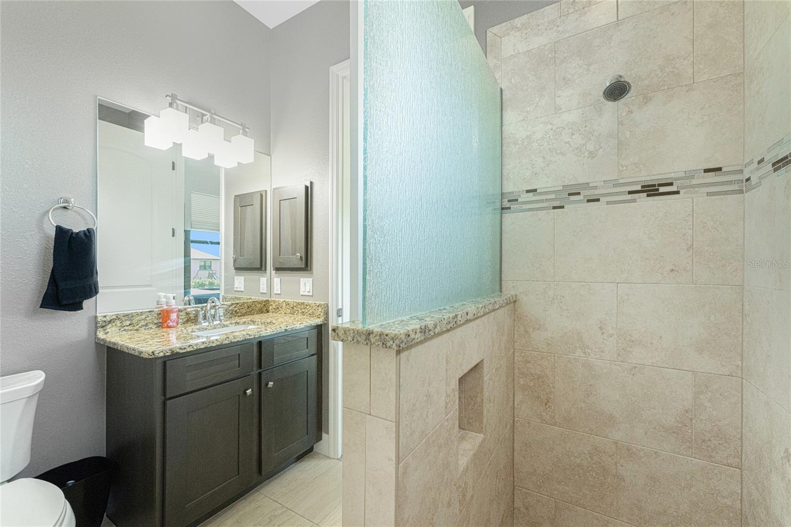 174 ROTONDA BLVD E, ROTONDA WEST, FL — photo 40