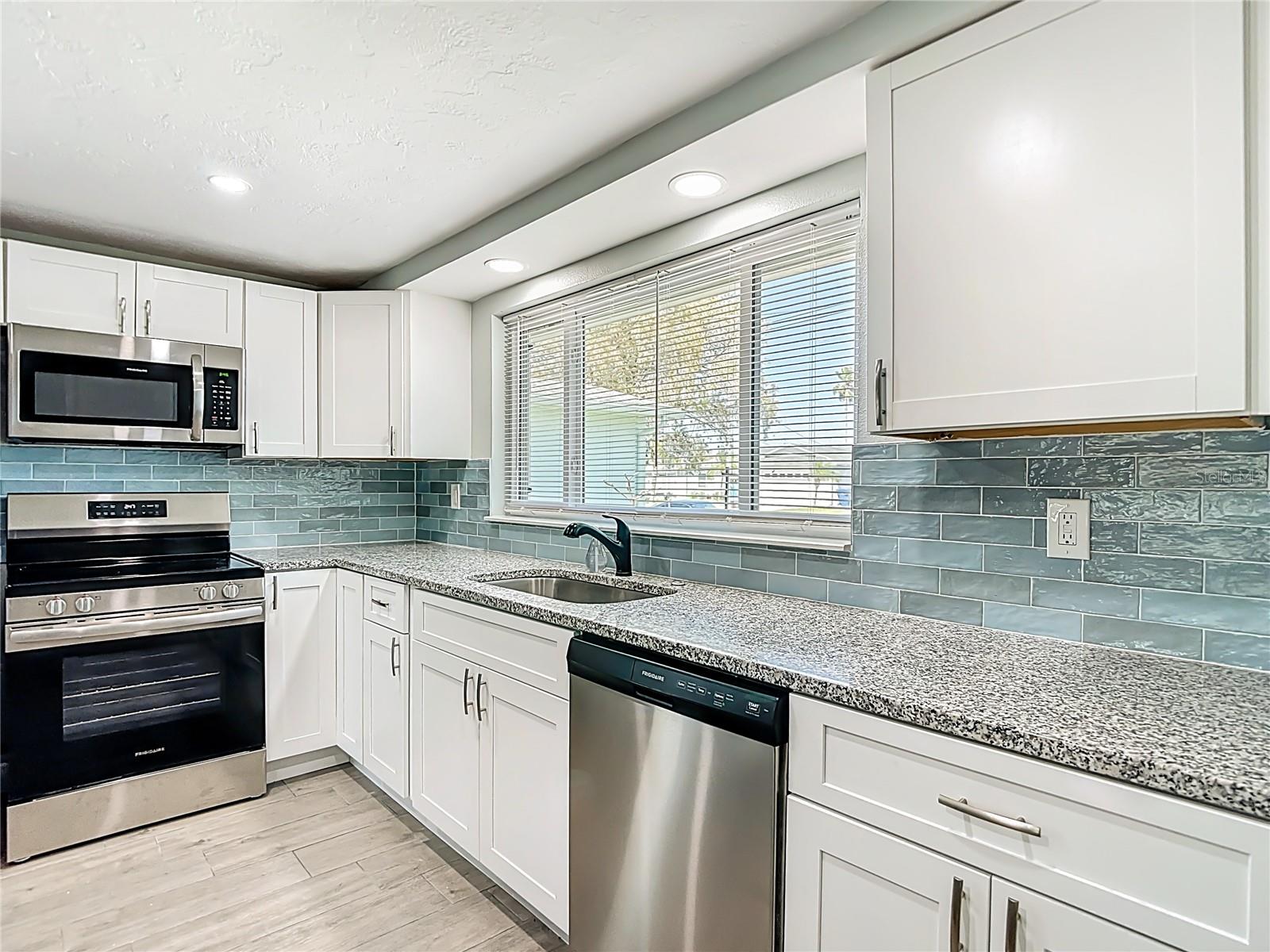 4947 BLUE HERON DR, NEW PORT RICHEY, FL — photo 16