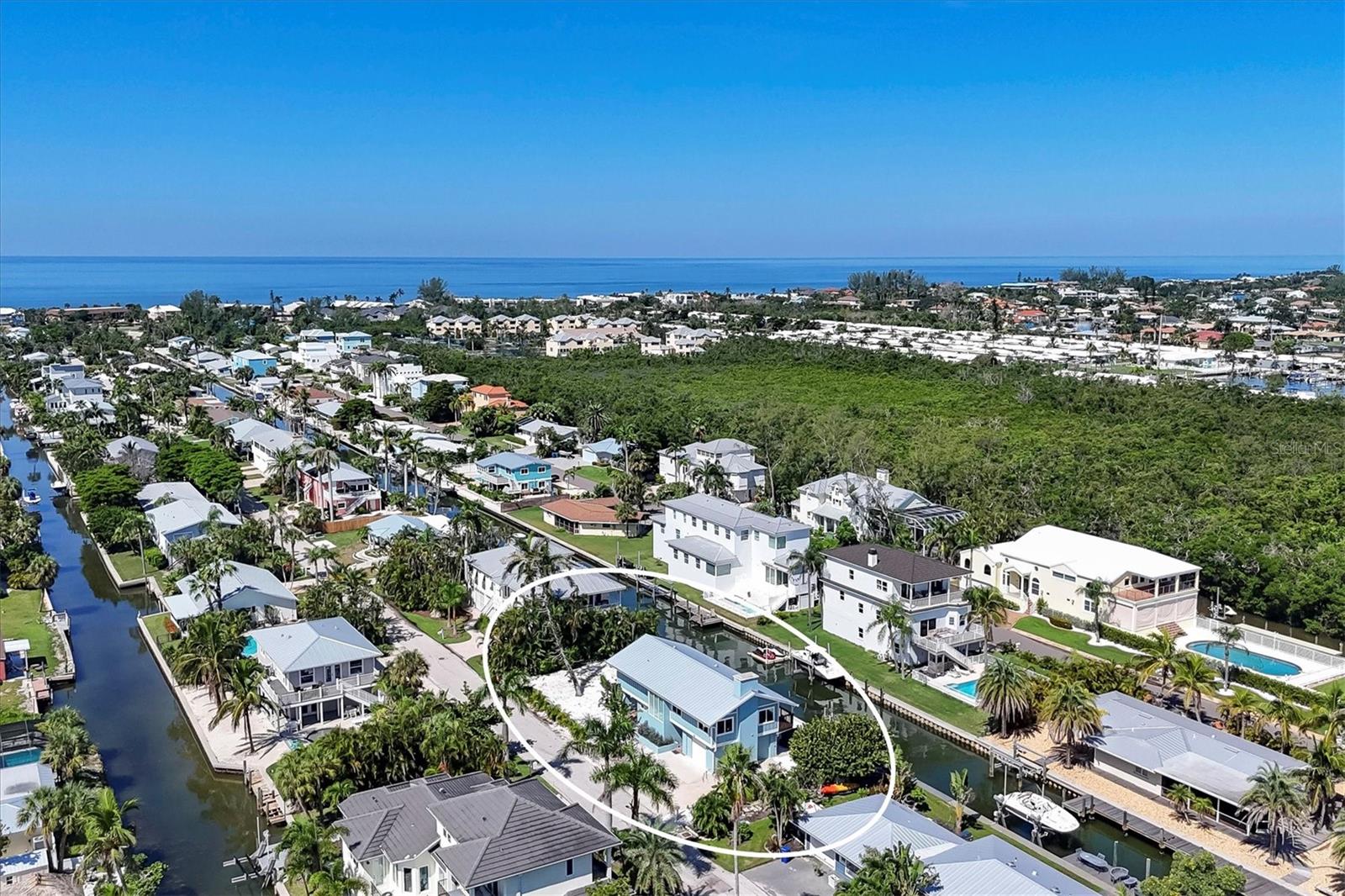 825 TARAWITT DR, LONGBOAT KEY, FL — photo 2