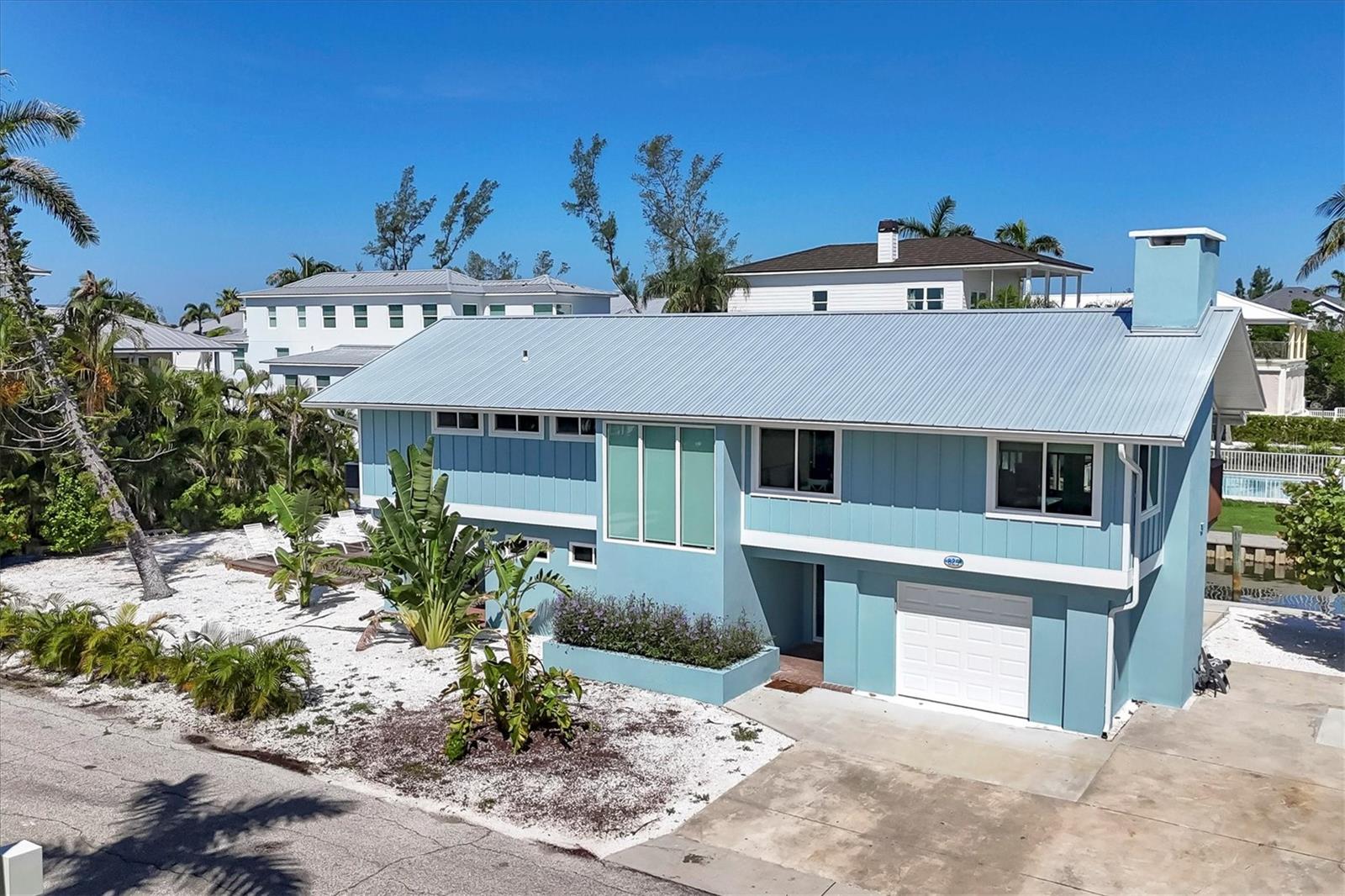 825 TARAWITT DR, LONGBOAT KEY, FL — photo 3