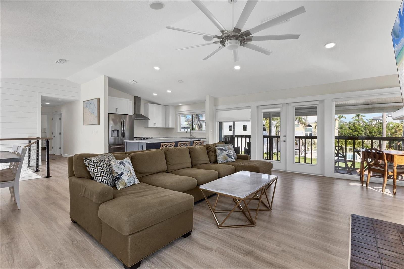 825 TARAWITT DR, LONGBOAT KEY, FL — photo 12