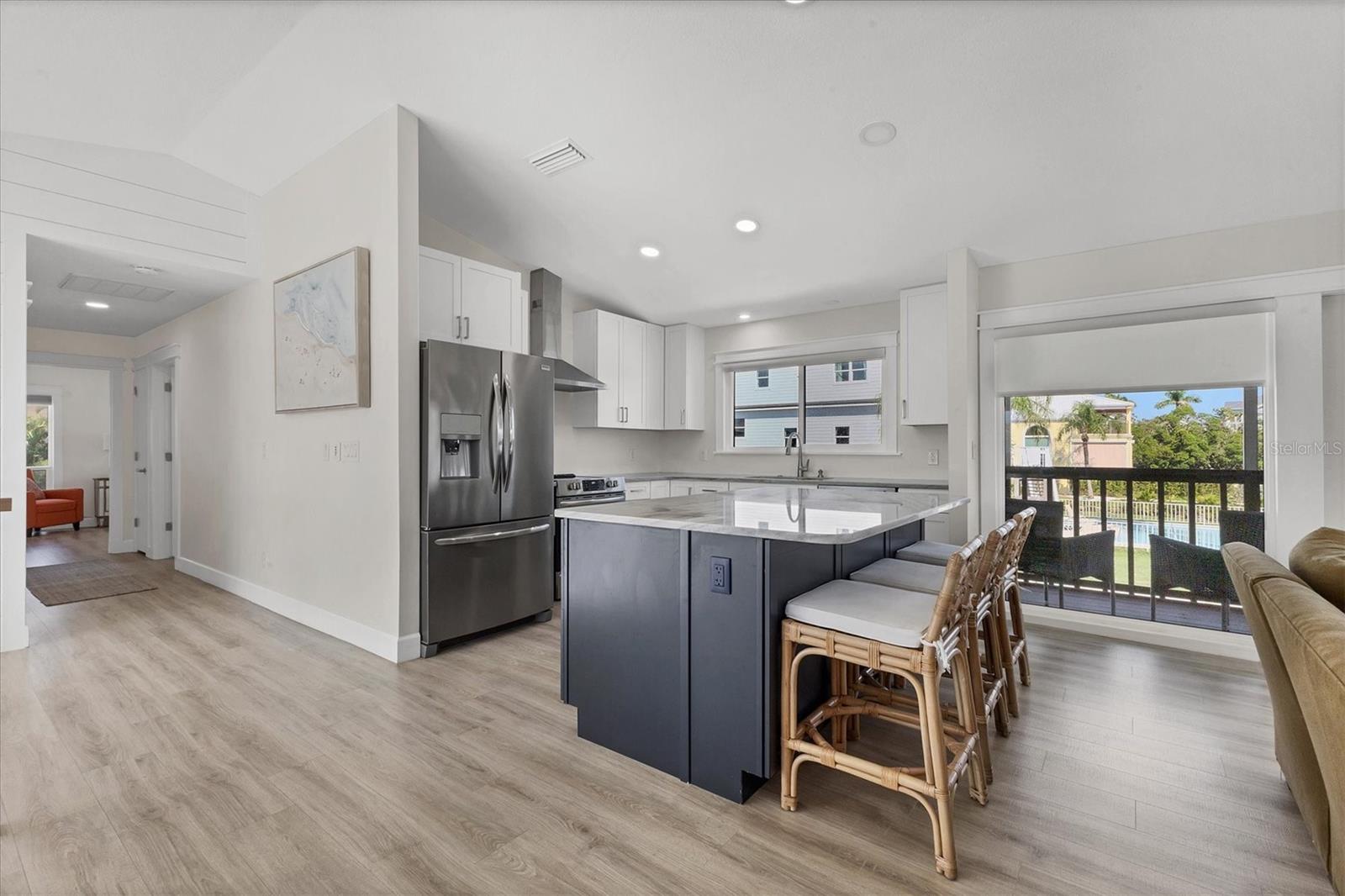 825 TARAWITT DR, LONGBOAT KEY, FL — photo 14