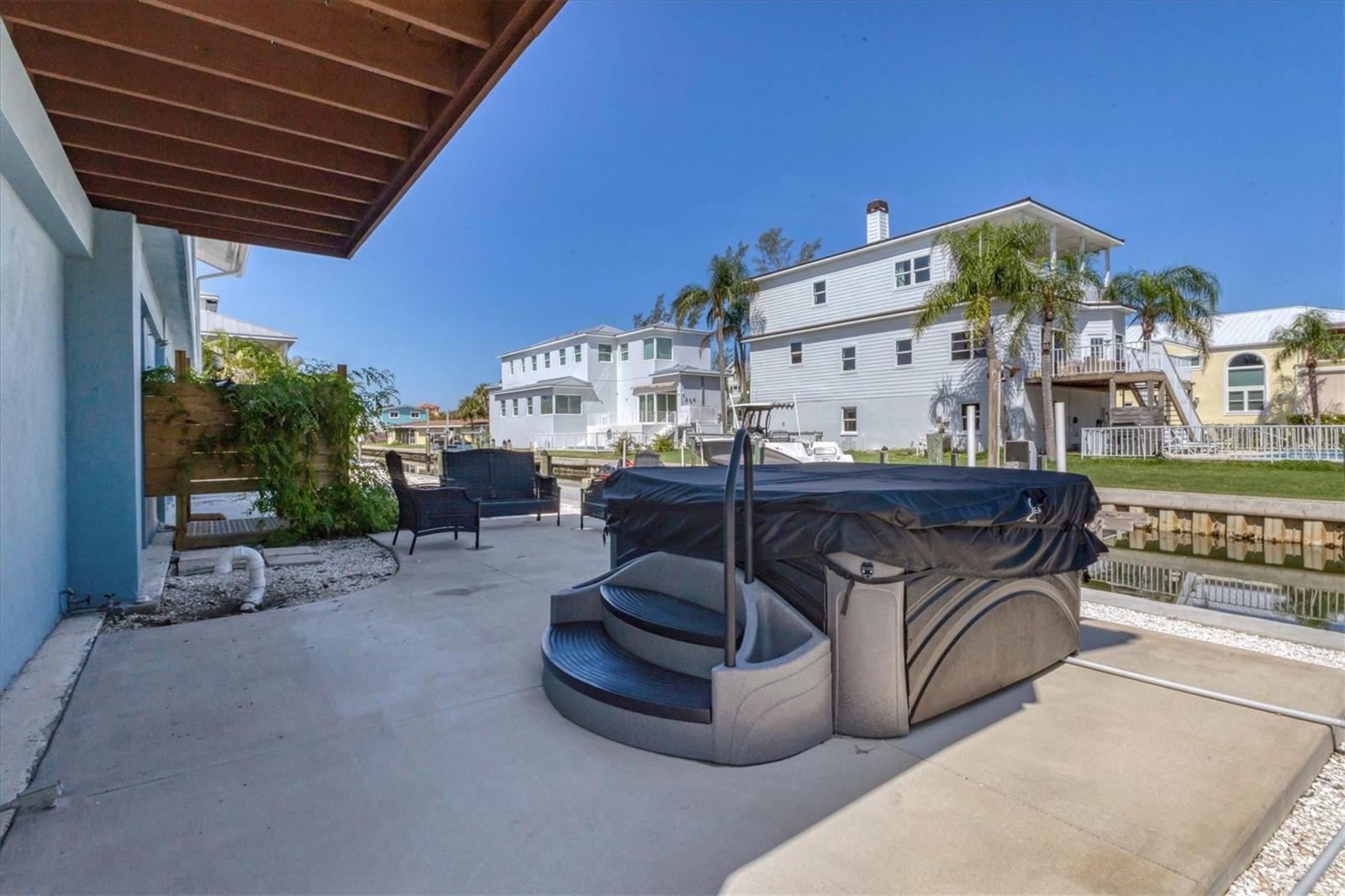825 TARAWITT DR, LONGBOAT KEY, FL — photo 35