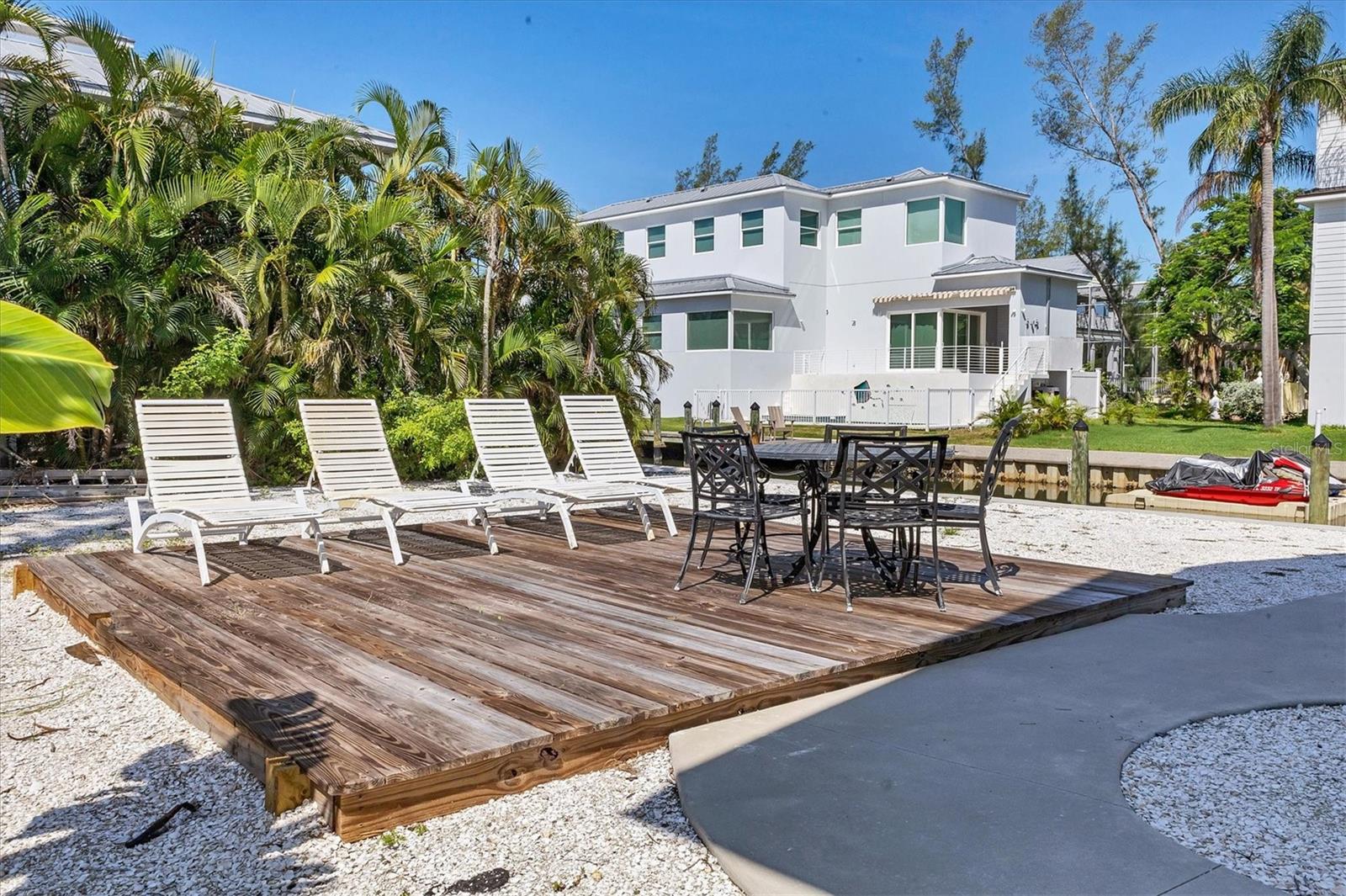 825 TARAWITT DR, LONGBOAT KEY, FL — photo 36