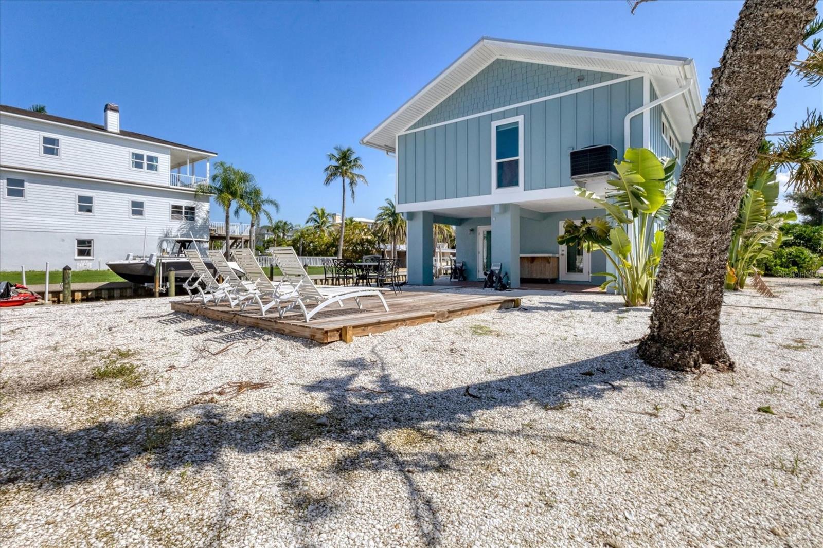 825 TARAWITT DR, LONGBOAT KEY, FL — photo 37