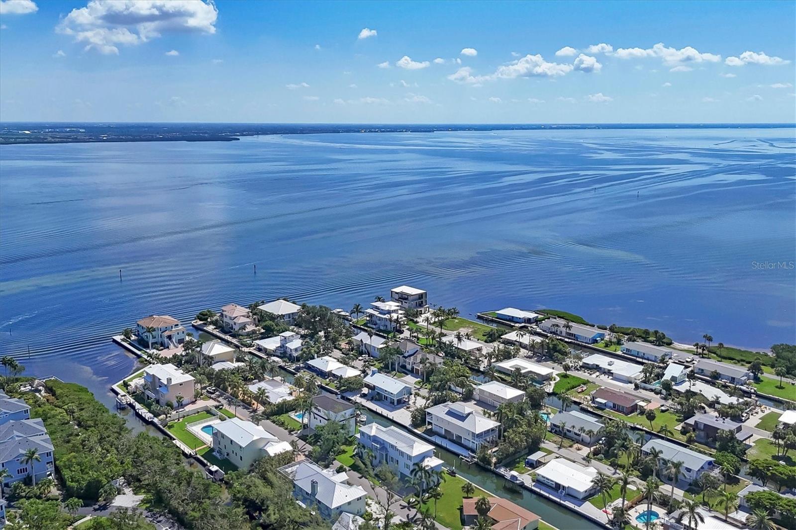 825 TARAWITT DR, LONGBOAT KEY, FL — photo 42