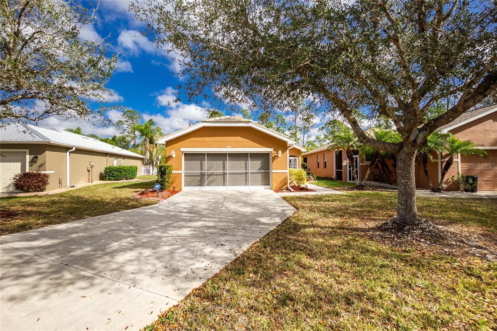 13136 SW PEMBROKE CIR N, LAKE SUZY, FL