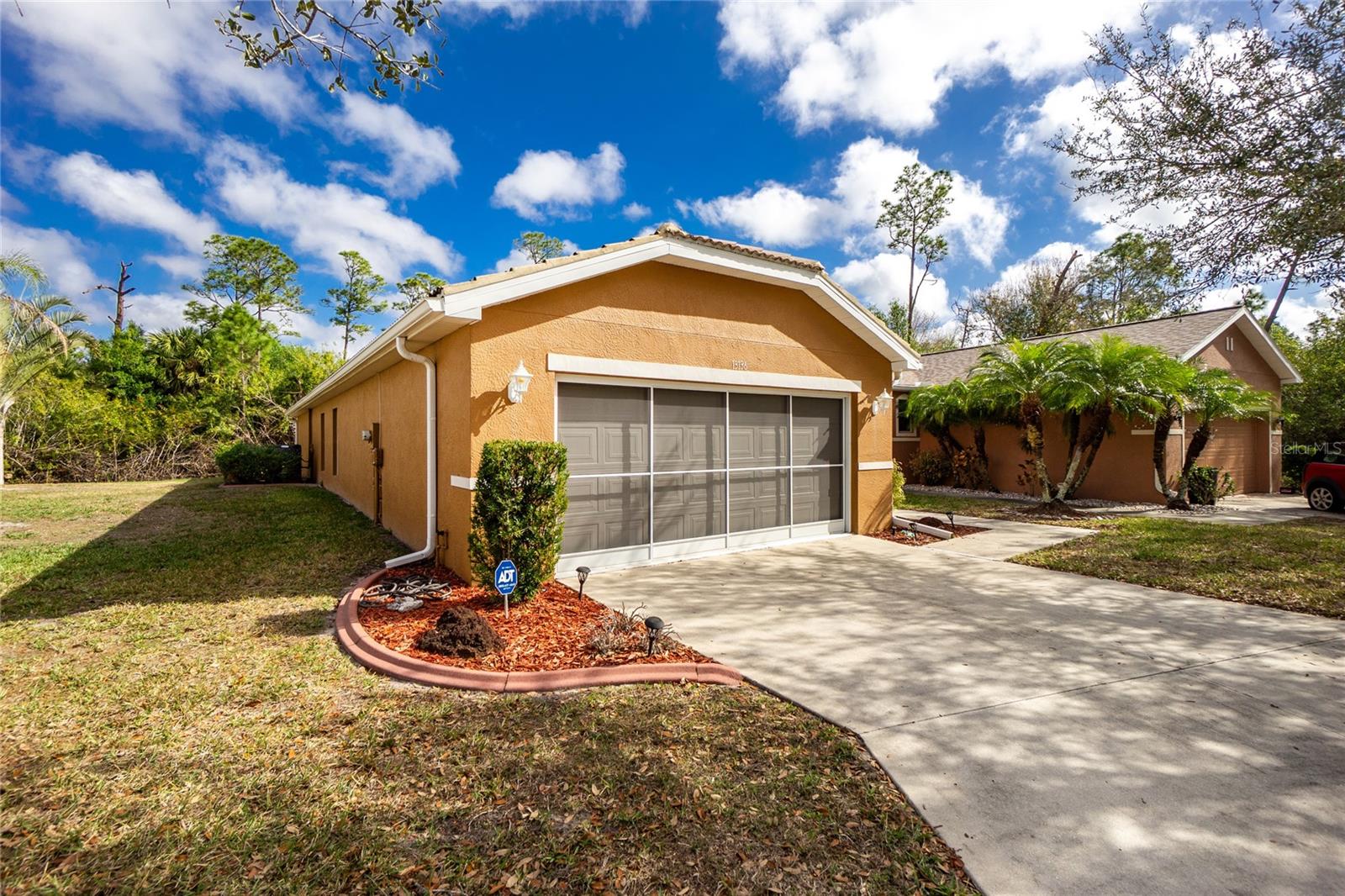 13136 SW PEMBROKE CIR N, LAKE SUZY, FL — photo 42