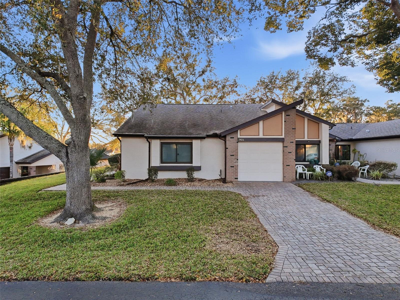 7406 HEATHER WALK DR, WEEKI WACHEE, FL — photo 9
