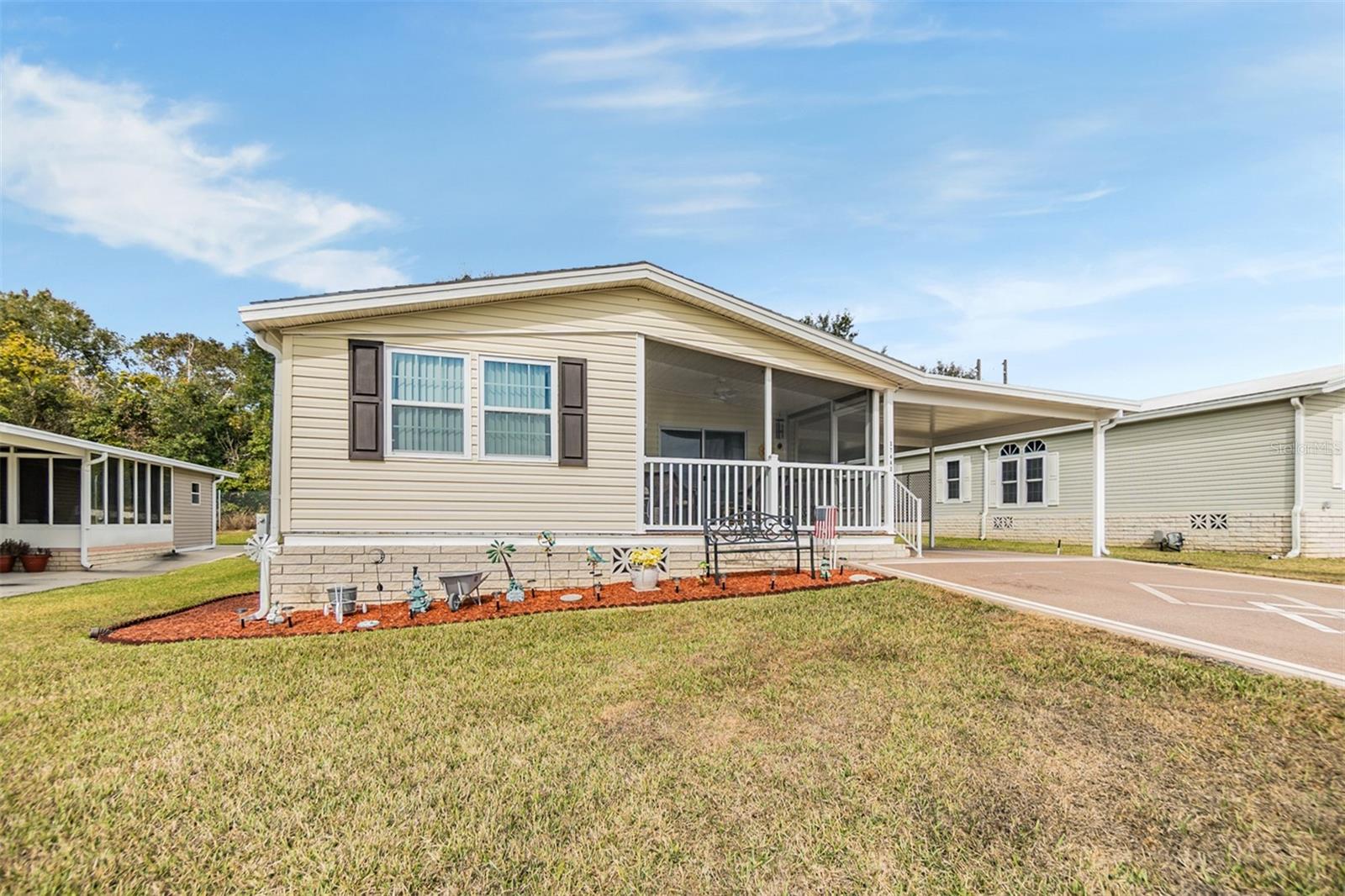 37443 GILL AVE, ZEPHYRHILLS, FL — photo 6