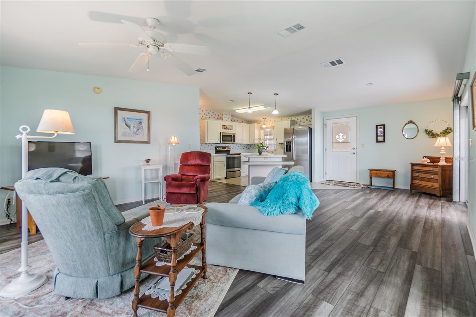 37443 GILL AVE, ZEPHYRHILLS, FL — photo 8