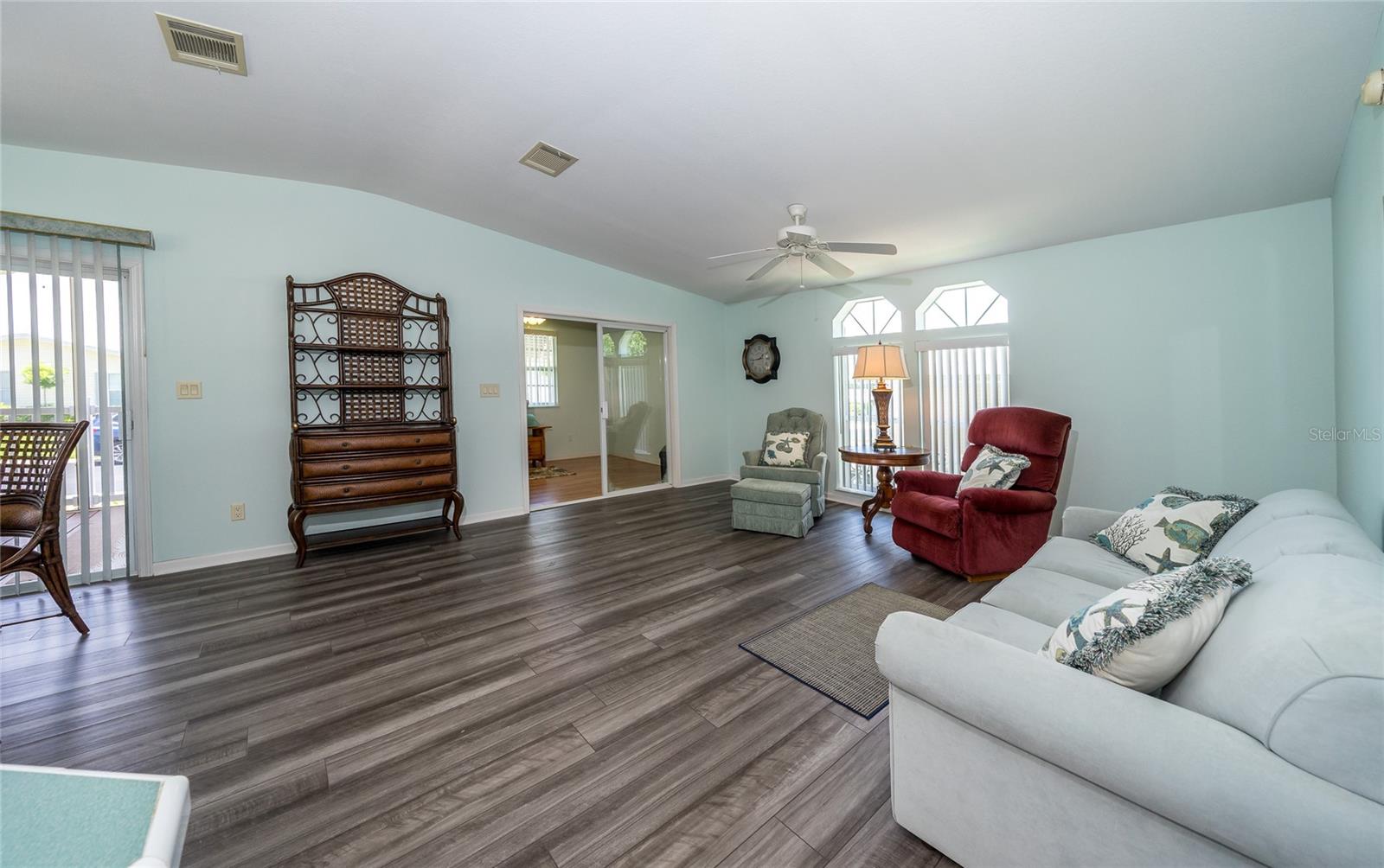 37443 GILL AVE, ZEPHYRHILLS, FL — photo 32