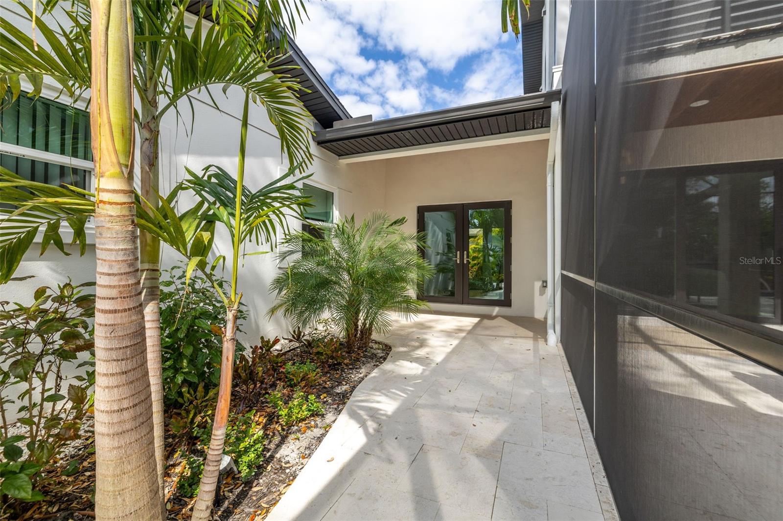 639 43RD AVE N, ST PETERSBURG, FL — photo 51
