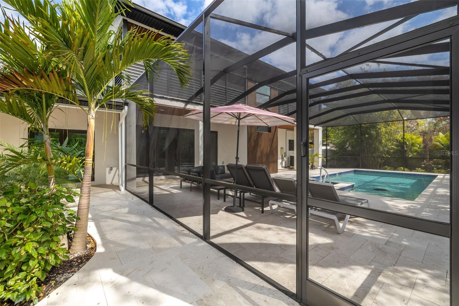 639 43RD AVE N, ST PETERSBURG, FL — photo 52