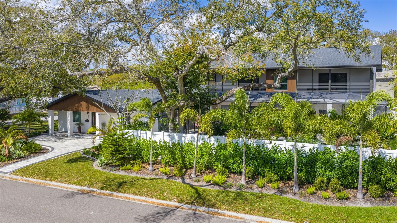 639 43RD AVE N, ST PETERSBURG, FL — photo 55