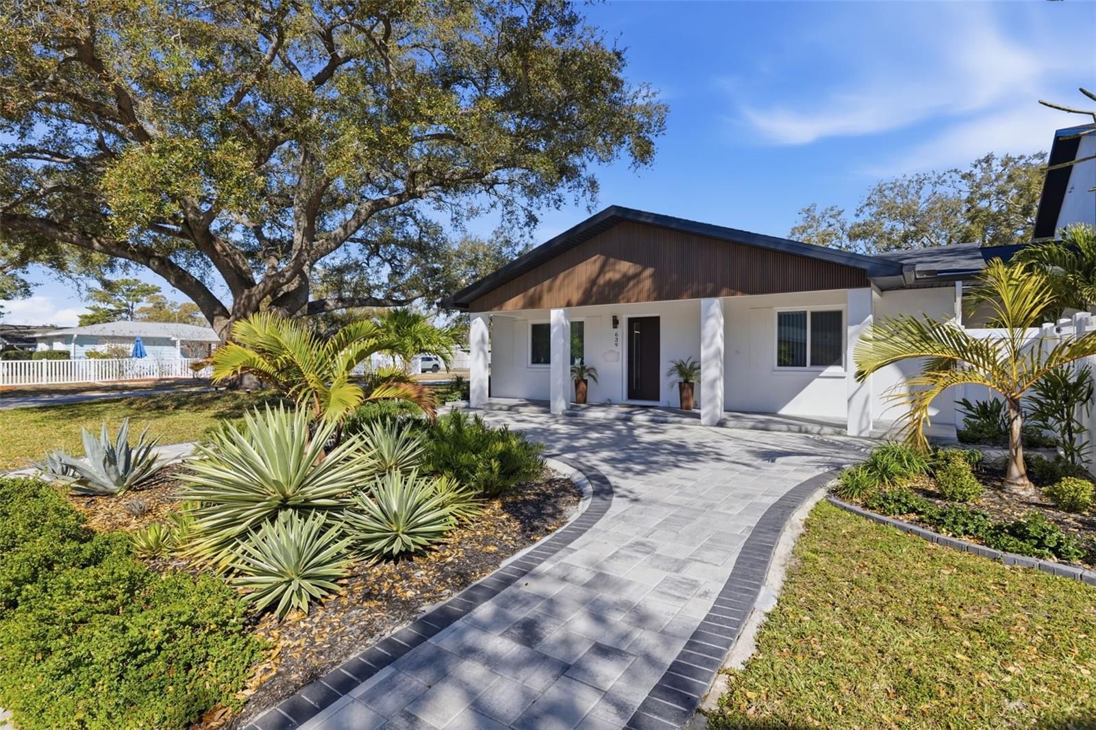 639 43RD AVE N, ST PETERSBURG, FL — photo 60