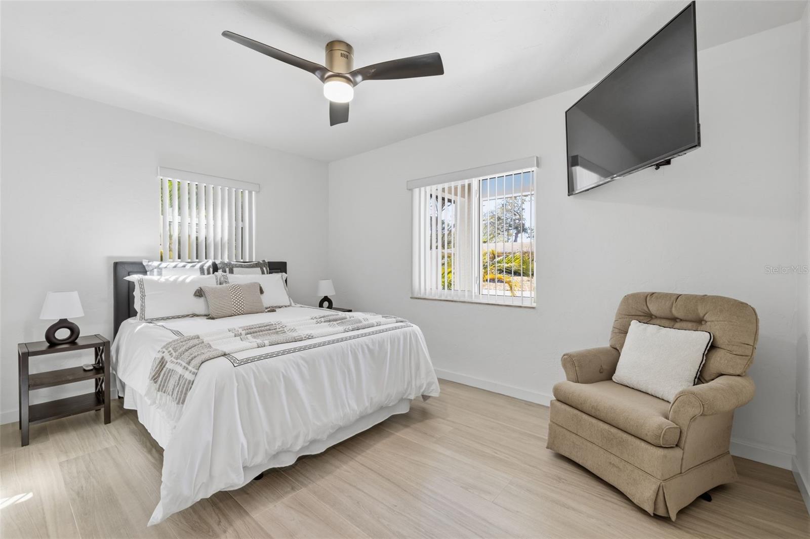 639 43RD AVE N, ST PETERSBURG, FL — photo 70