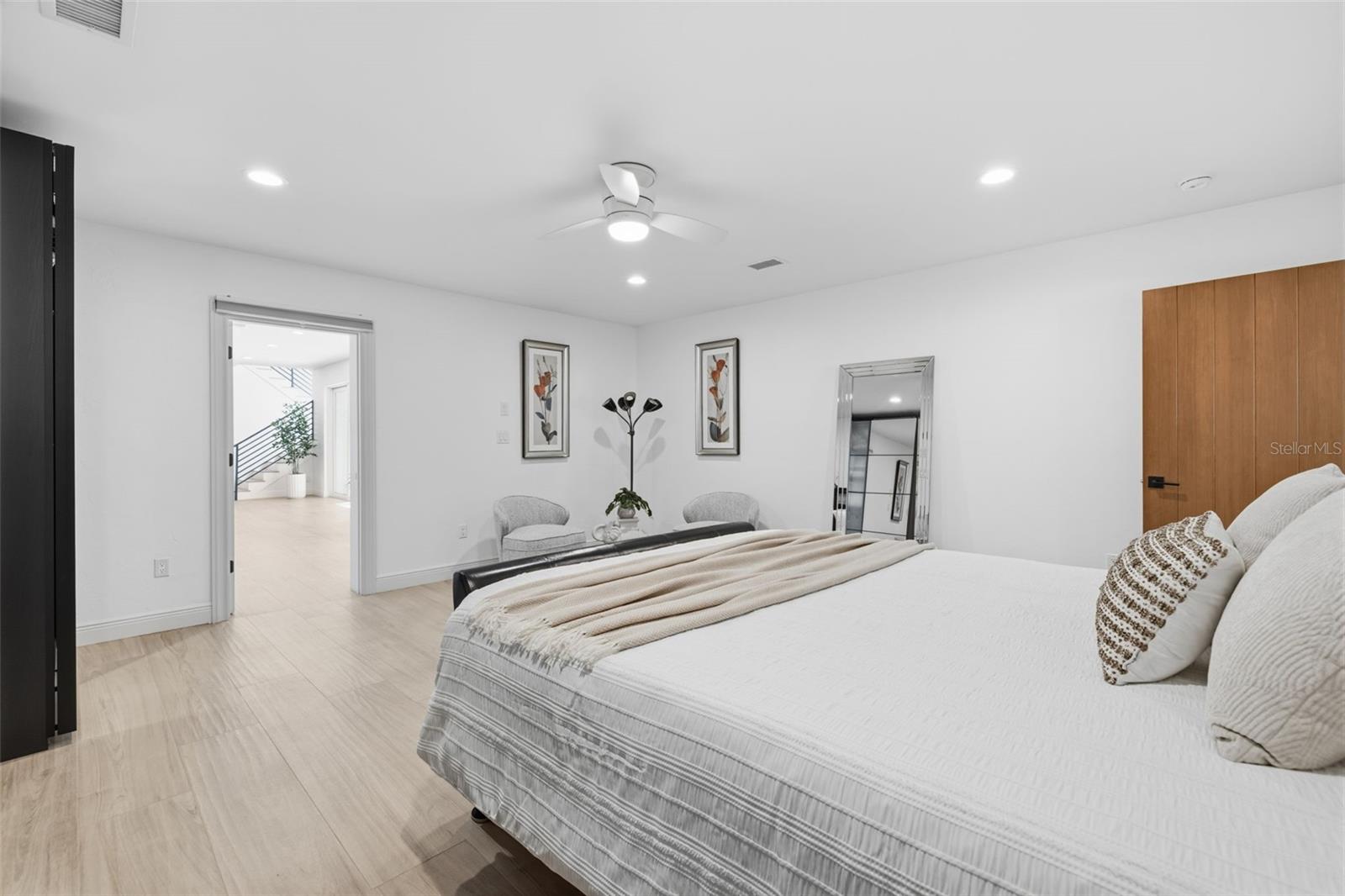 639 43RD AVE N, ST PETERSBURG, FL — photo 76