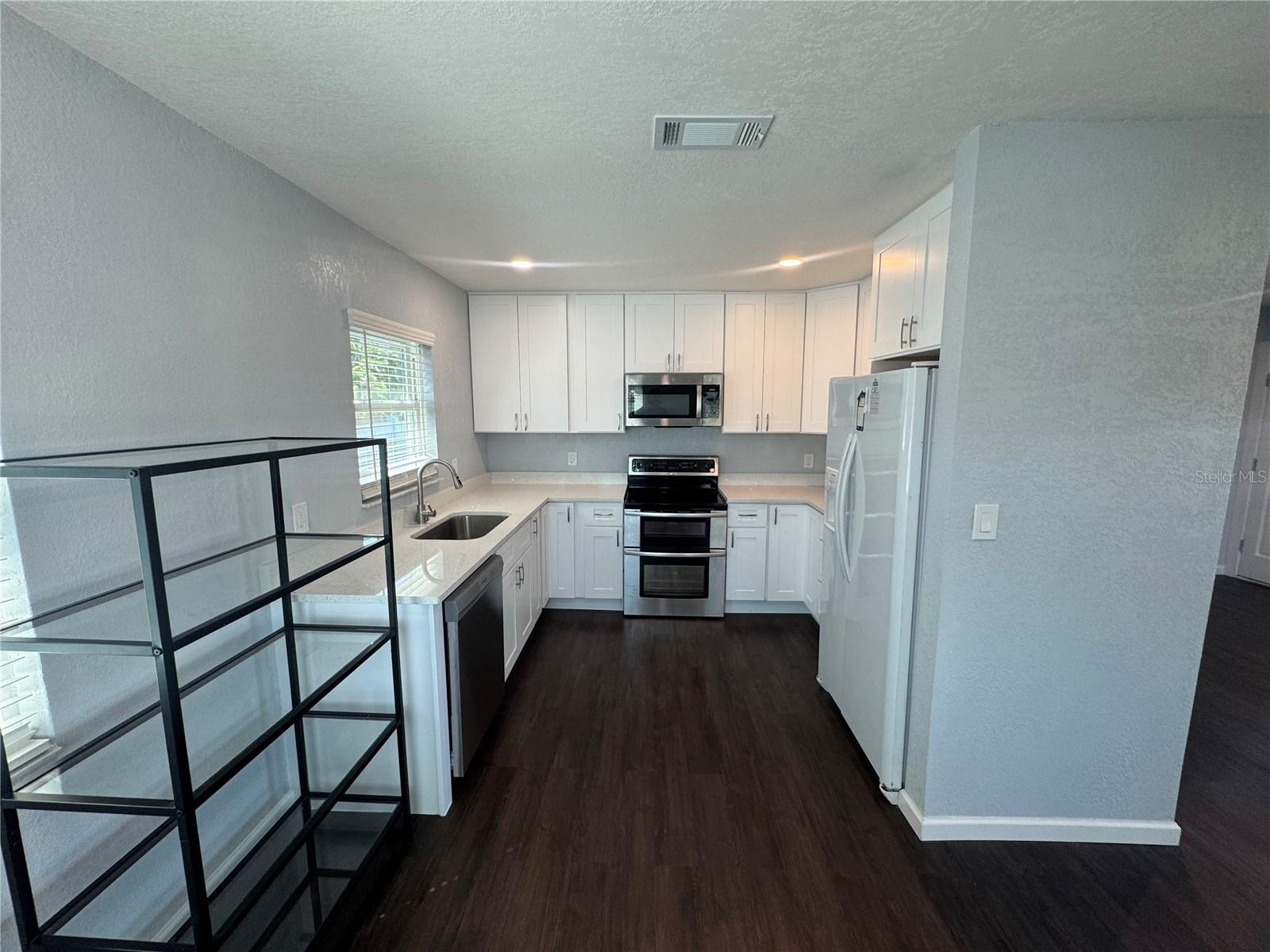 3600 ALABAMA AVE NE, ST PETERSBURG, FL — photo 6