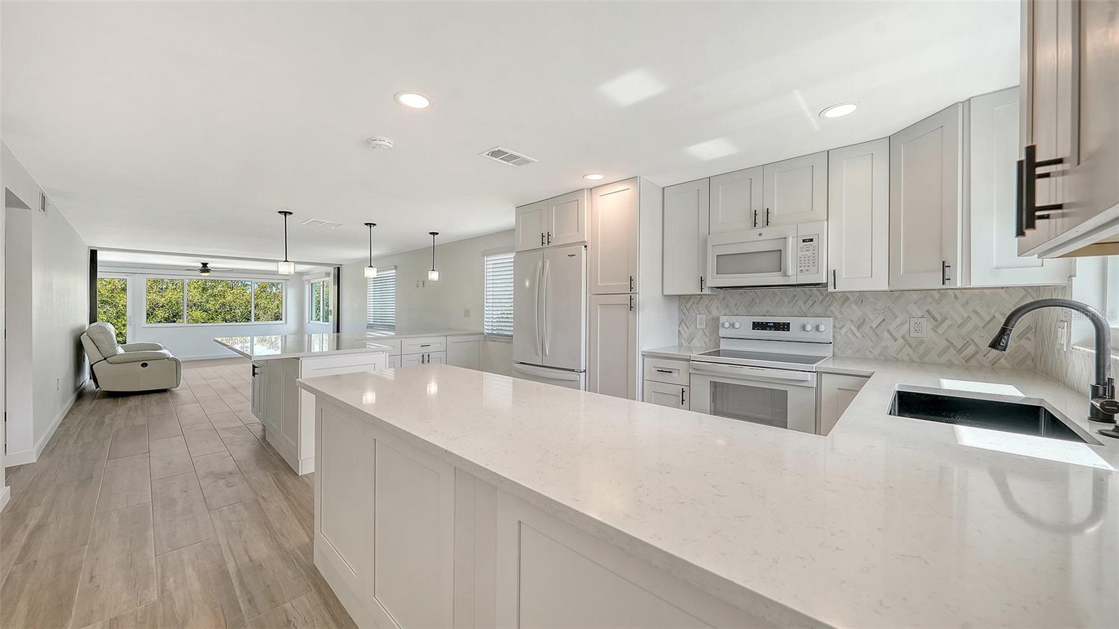 , LONGBOAT KEY, FL — photo 13