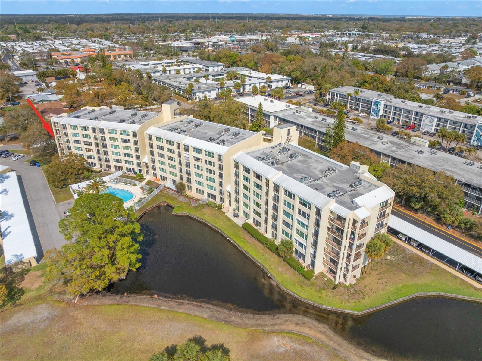 225 COUNTRY CLUB DR #F-1401, LARGO, FL