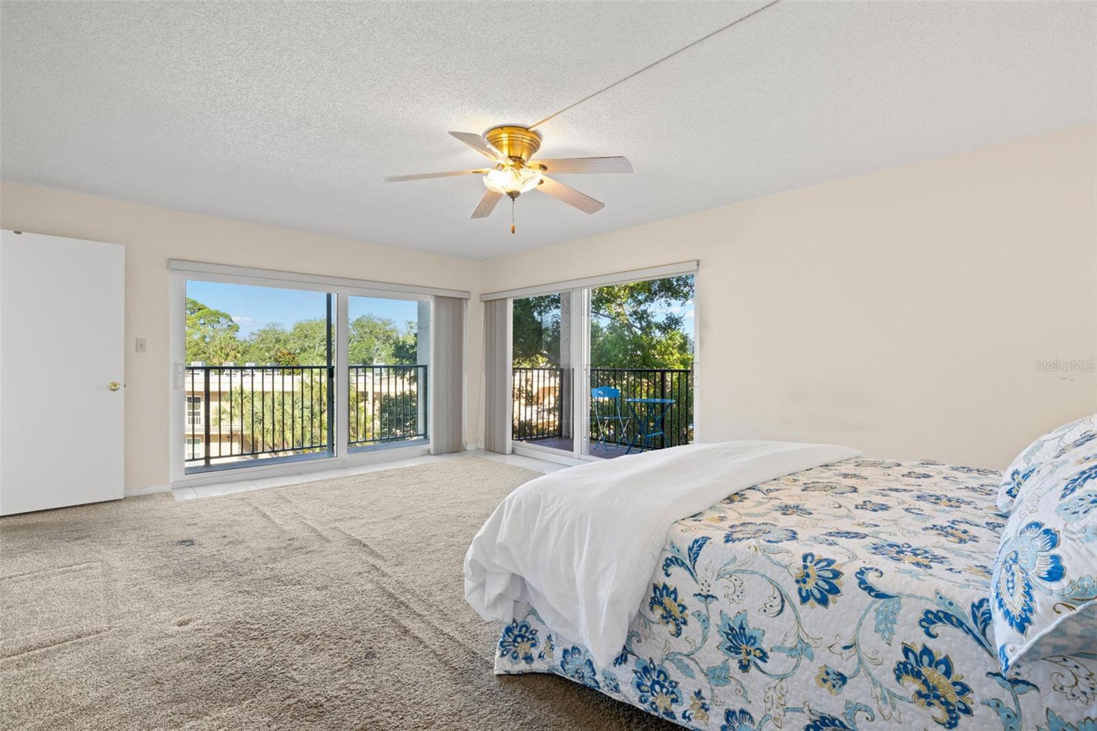 225 COUNTRY CLUB DR #F-1401, LARGO, FL — photo 16