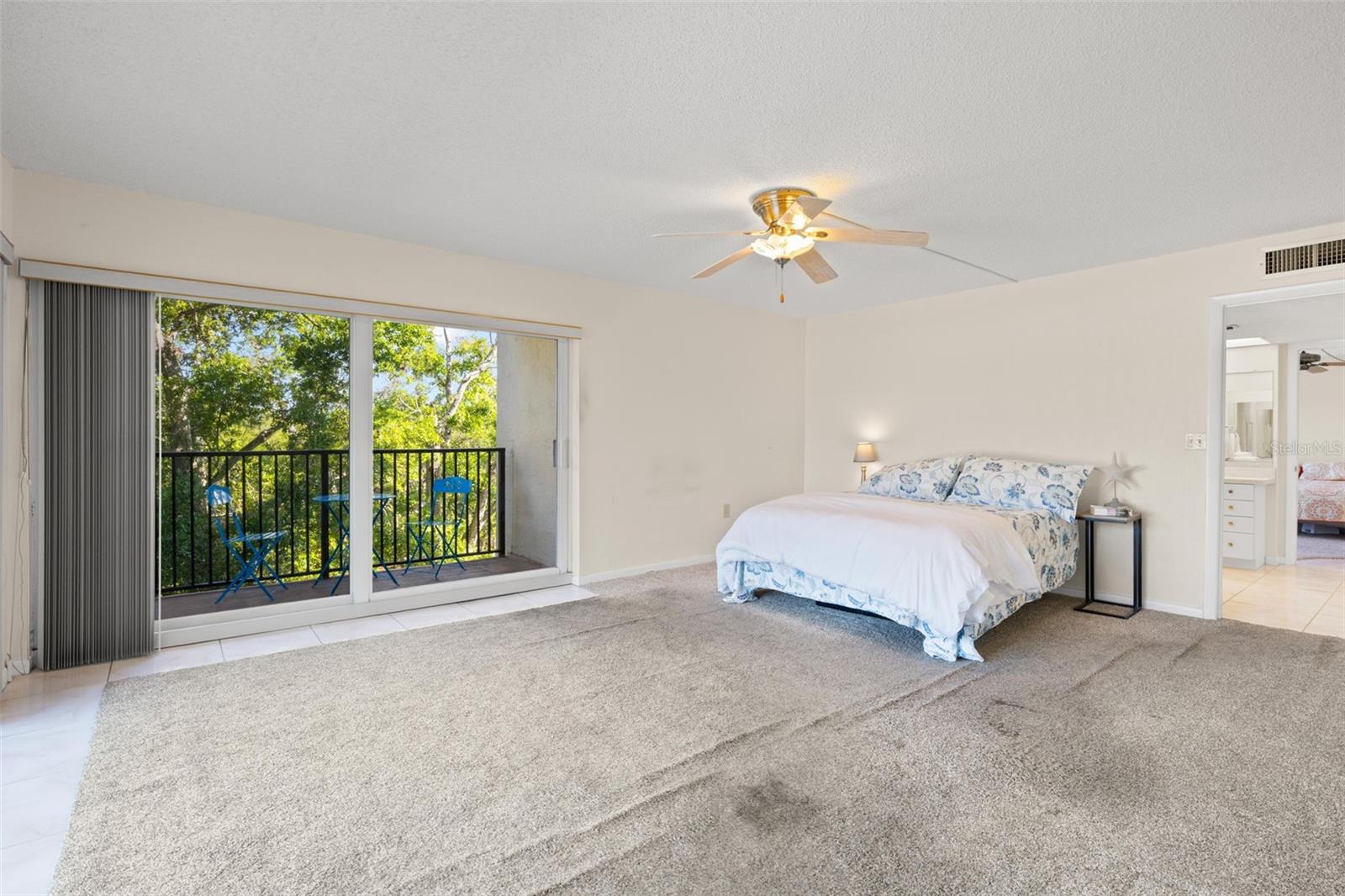 225 COUNTRY CLUB DR #F-1401, LARGO, FL — photo 18
