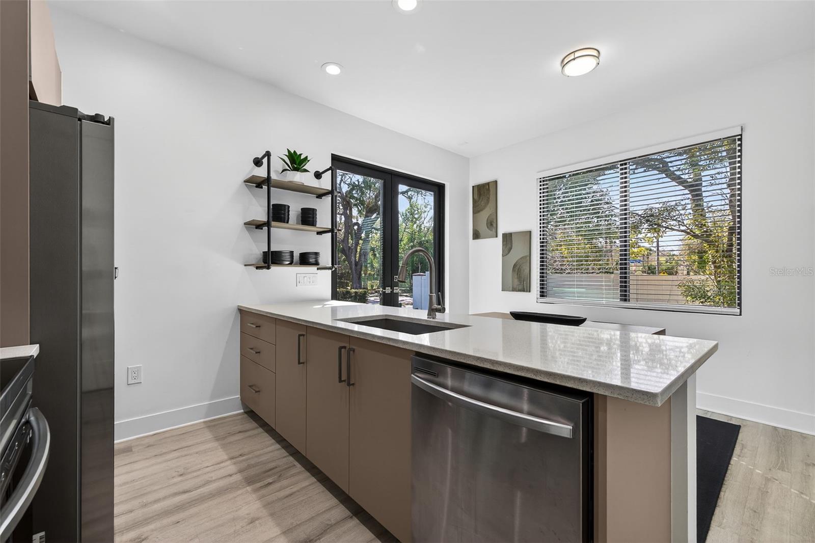 8706 PALM RANCHES PL, TAMPA, FL — photo 10
