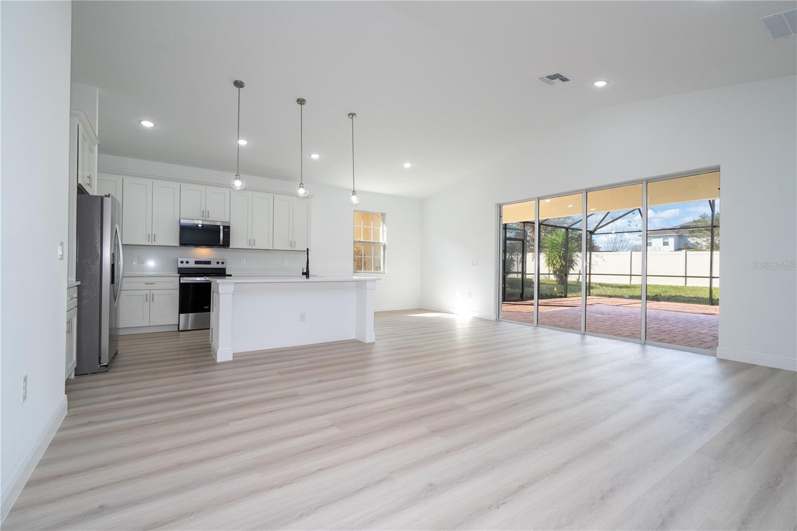355 VILLA SORRENTO CIR, HAINES CITY, FL — photo 39