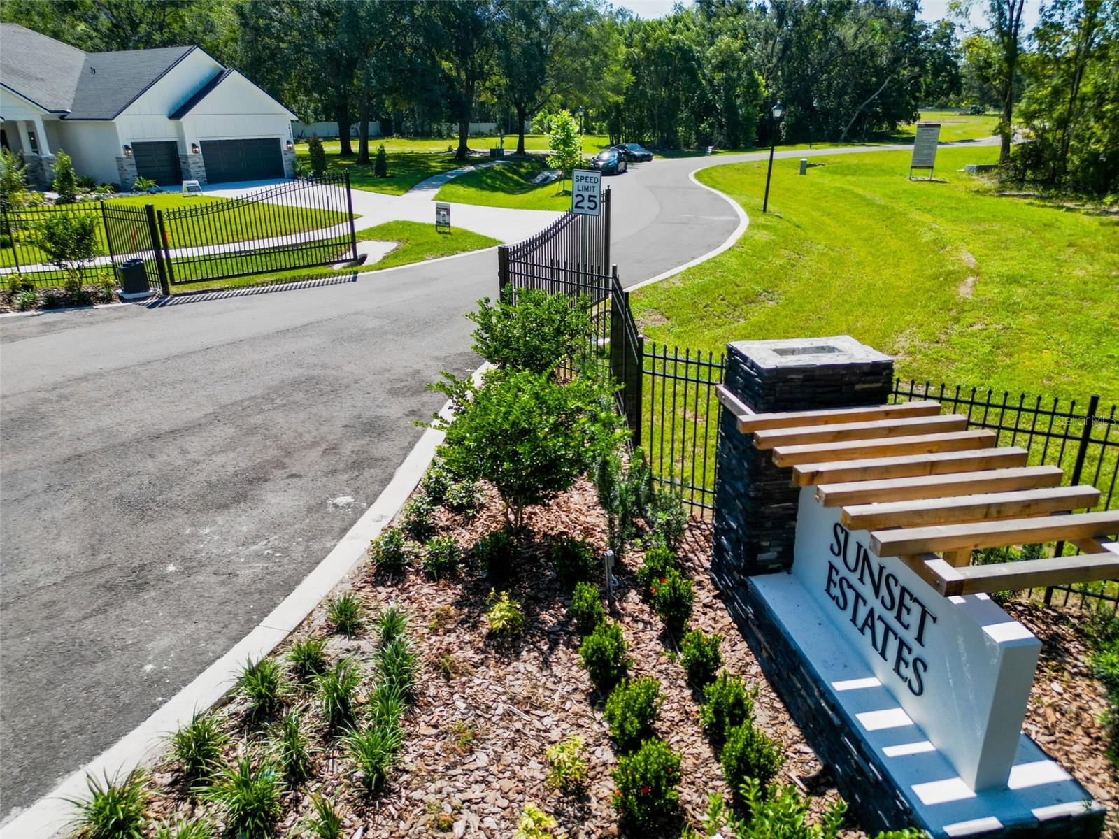 18442 PURPLE CREEK LN, LUTZ, FL — photo 14