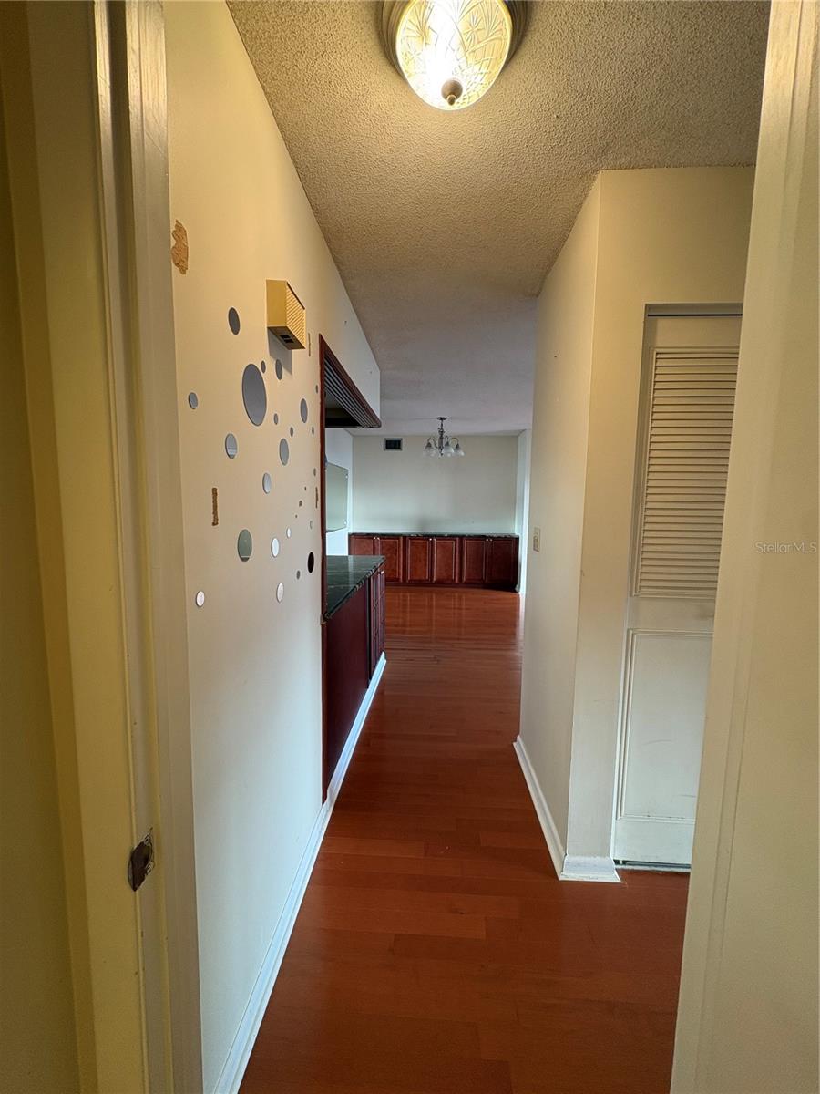 5220 BRITTANY DR S #803, ST PETERSBURG, FL — photo 16