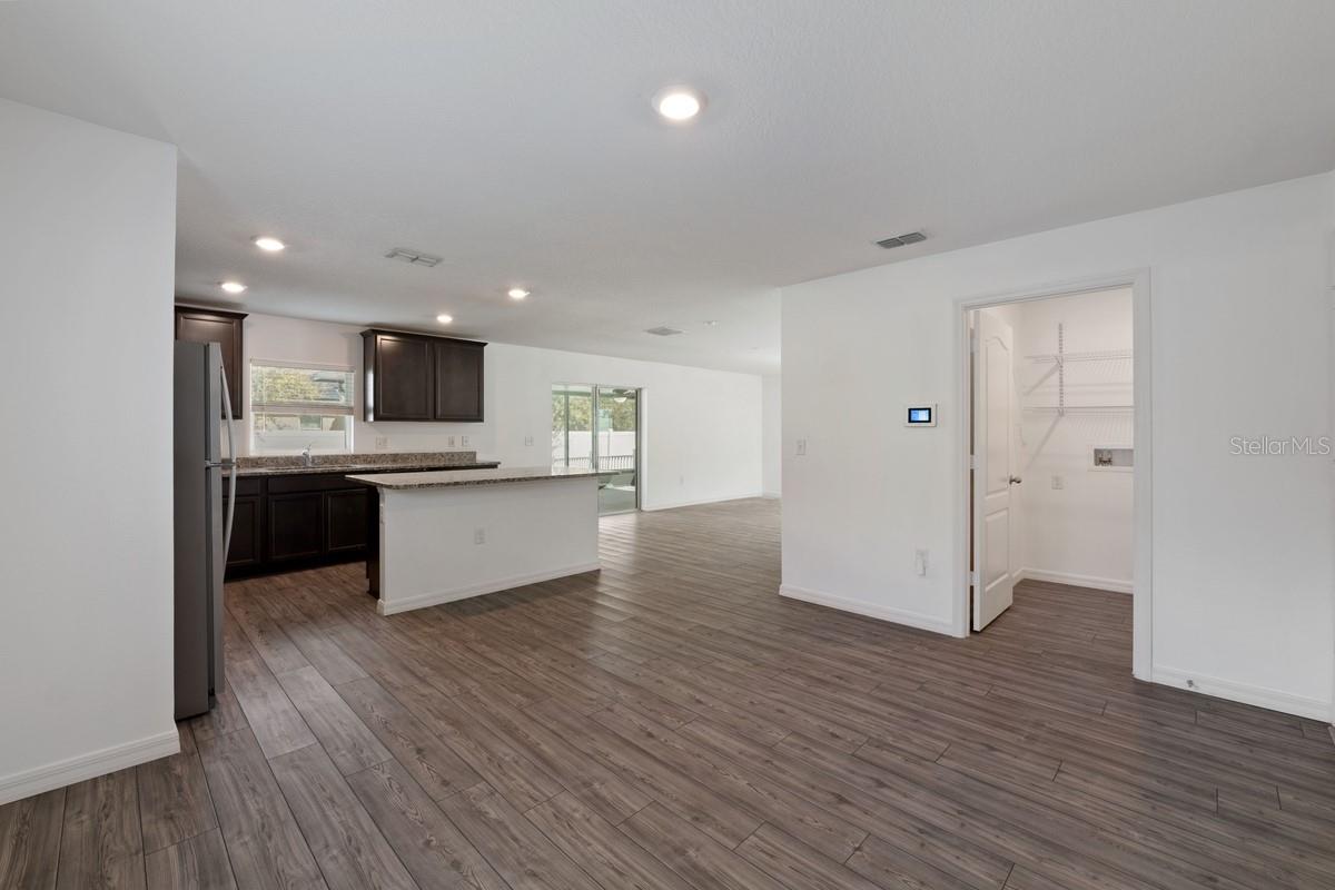 1136 SEA PINES CT, TAVARES, FL — photo 9