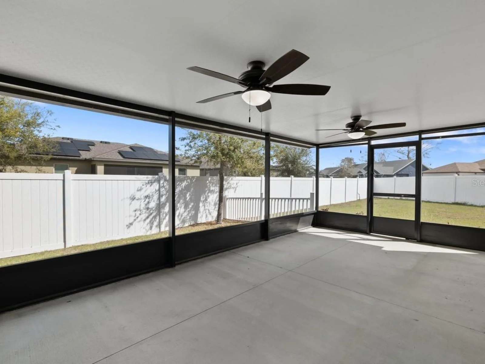 1136 SEA PINES CT, TAVARES, FL — photo 33