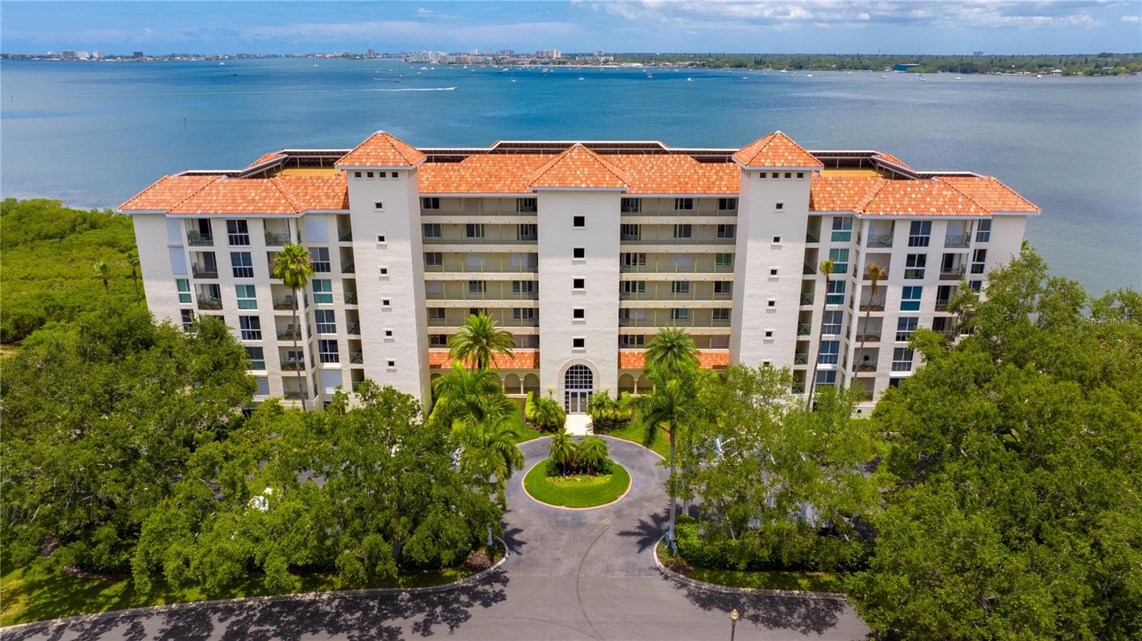 4717 DOLPHIN CAY LN S #507, ST PETERSBURG, FL — photo 2