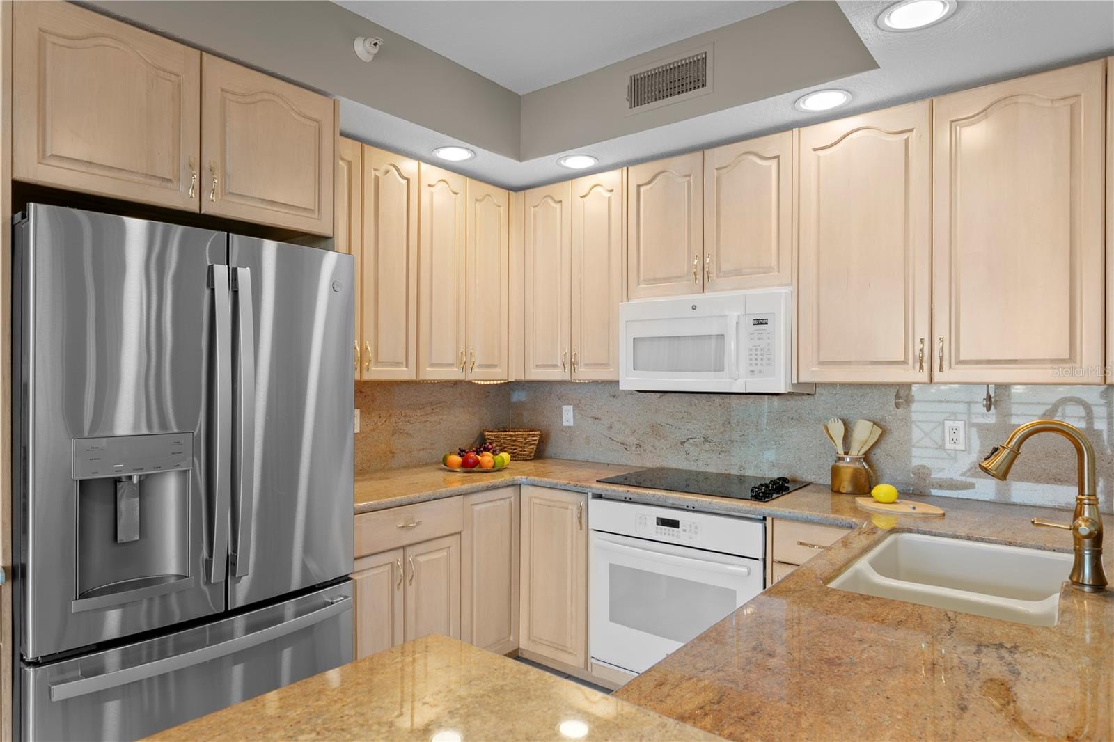 4717 DOLPHIN CAY LN S #507, ST PETERSBURG, FL — photo 21